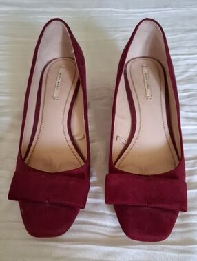 Zara Wine Red Suede Bow Block Heels Size 39